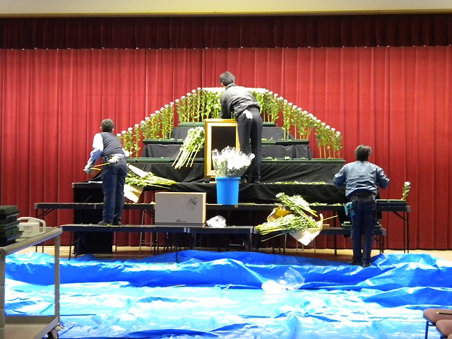 平安会館　家族　の想い　花祭壇　春日井東斎場