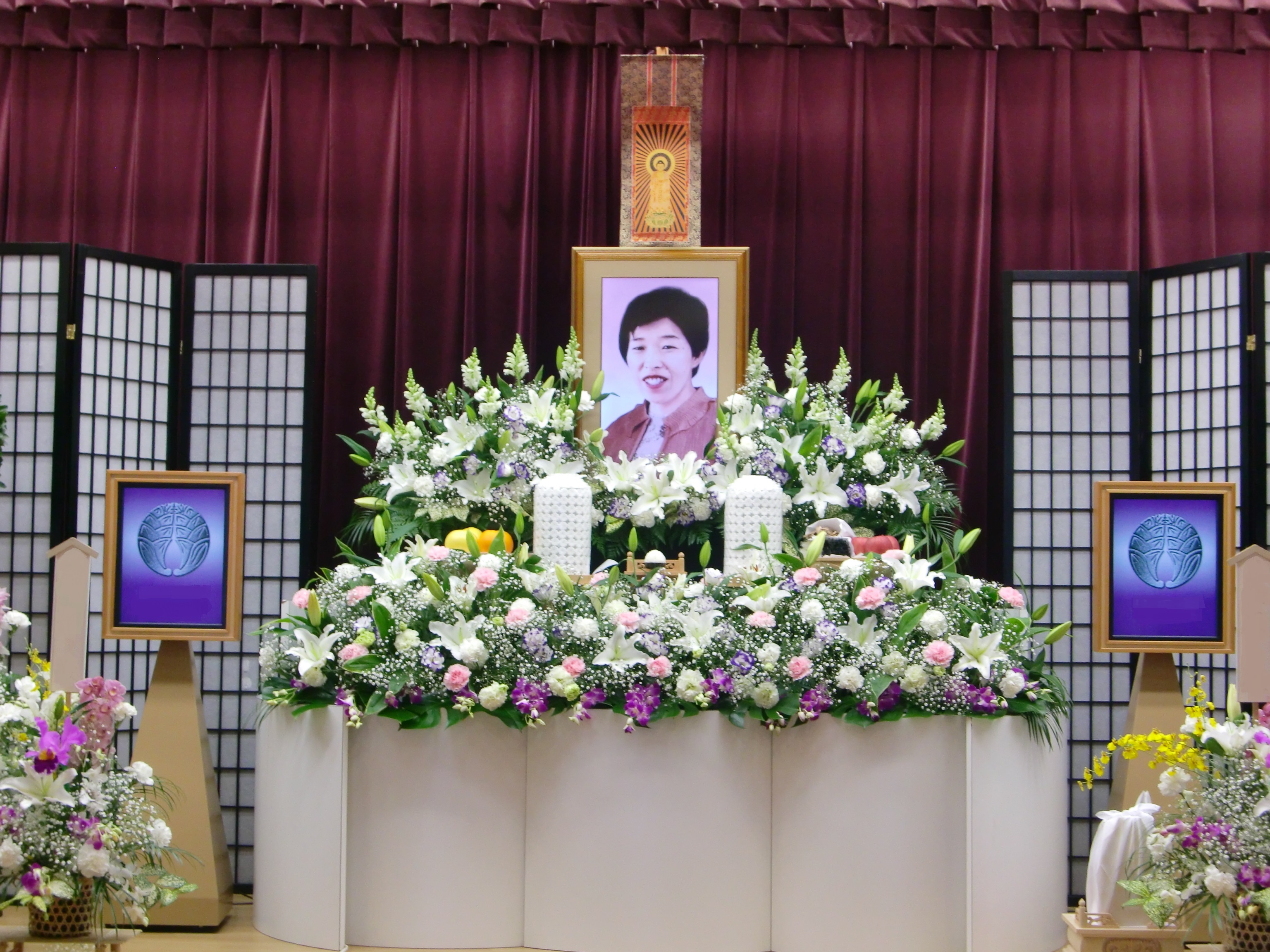 平安会館　北名古屋斎場　花祭壇