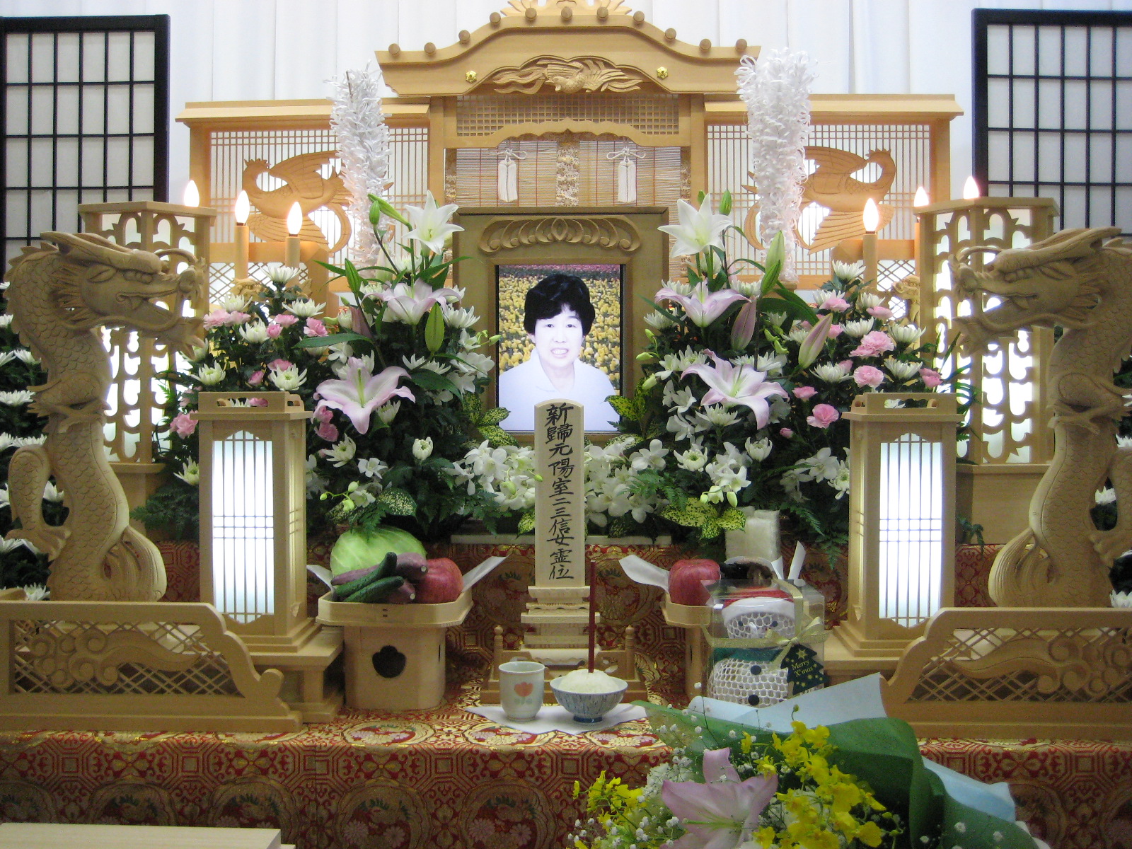 祭壇の写真