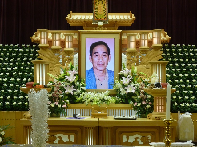 祭壇　遺影写真