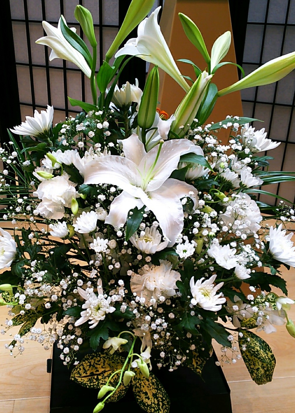 名古屋斎場お供えの白いお花です。