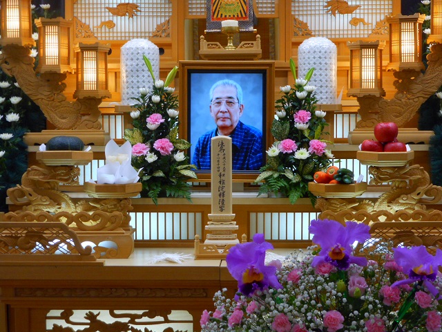 平安会館　有松斎場　祭壇　遺影