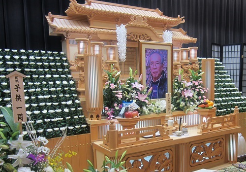 祭壇　遺影　式場