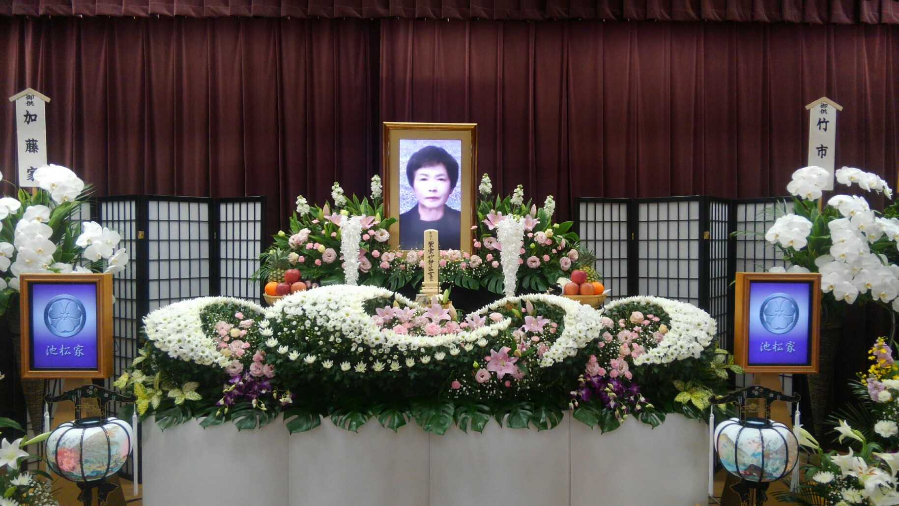 名東猪高斎場の花祭壇