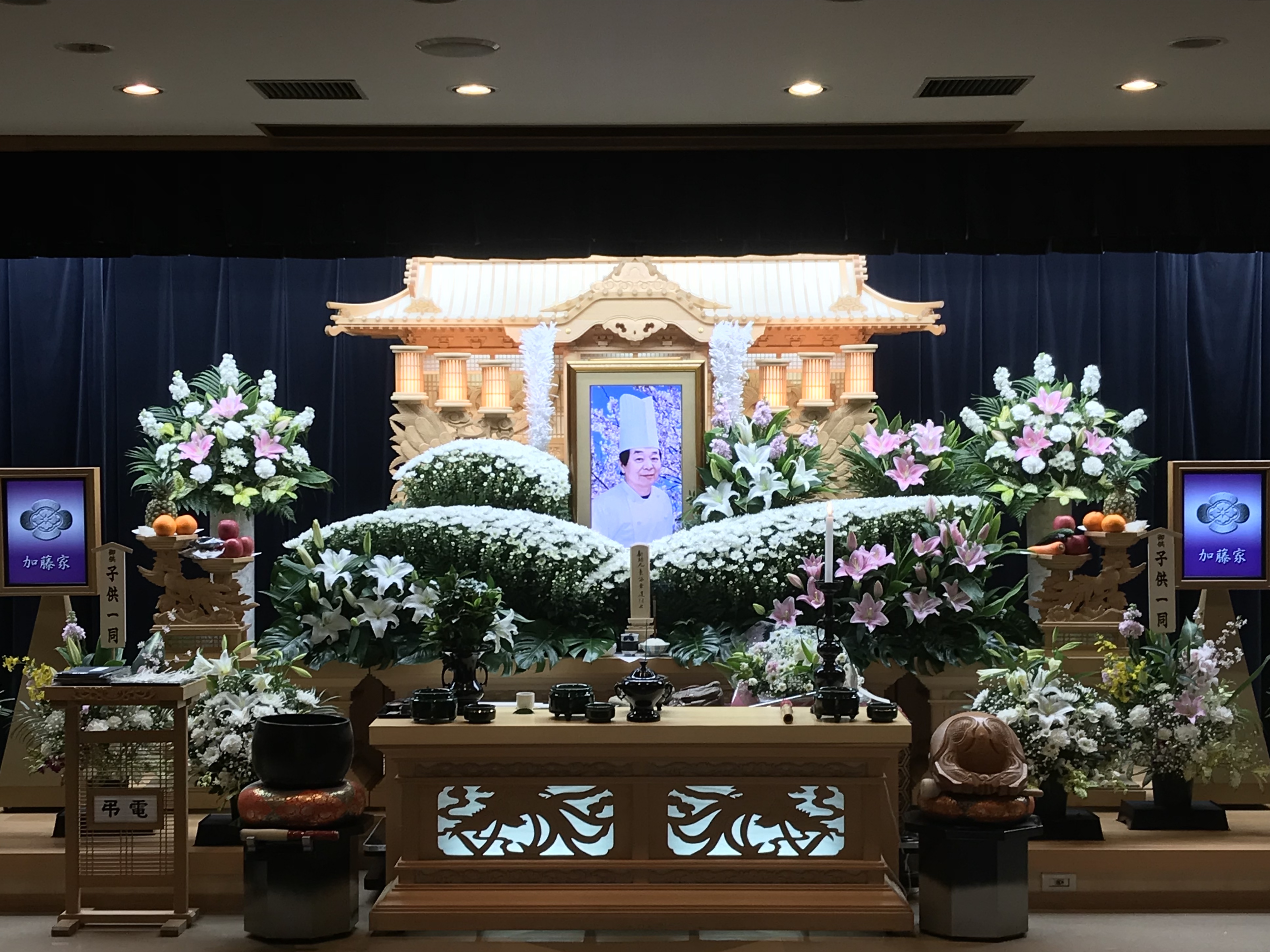 加藤家 祭壇のアップの写真
