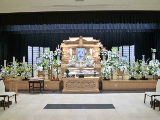 平安会館　祭壇