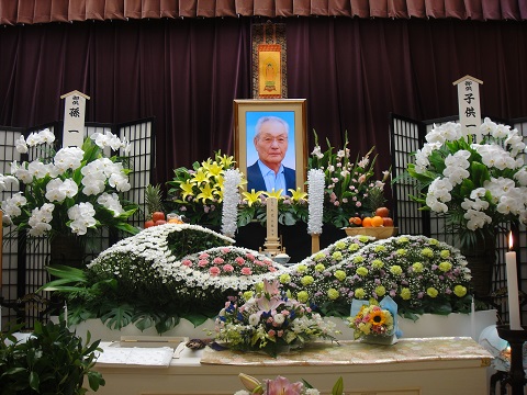 生花祭壇　遺影写真　平安会館　島田橋