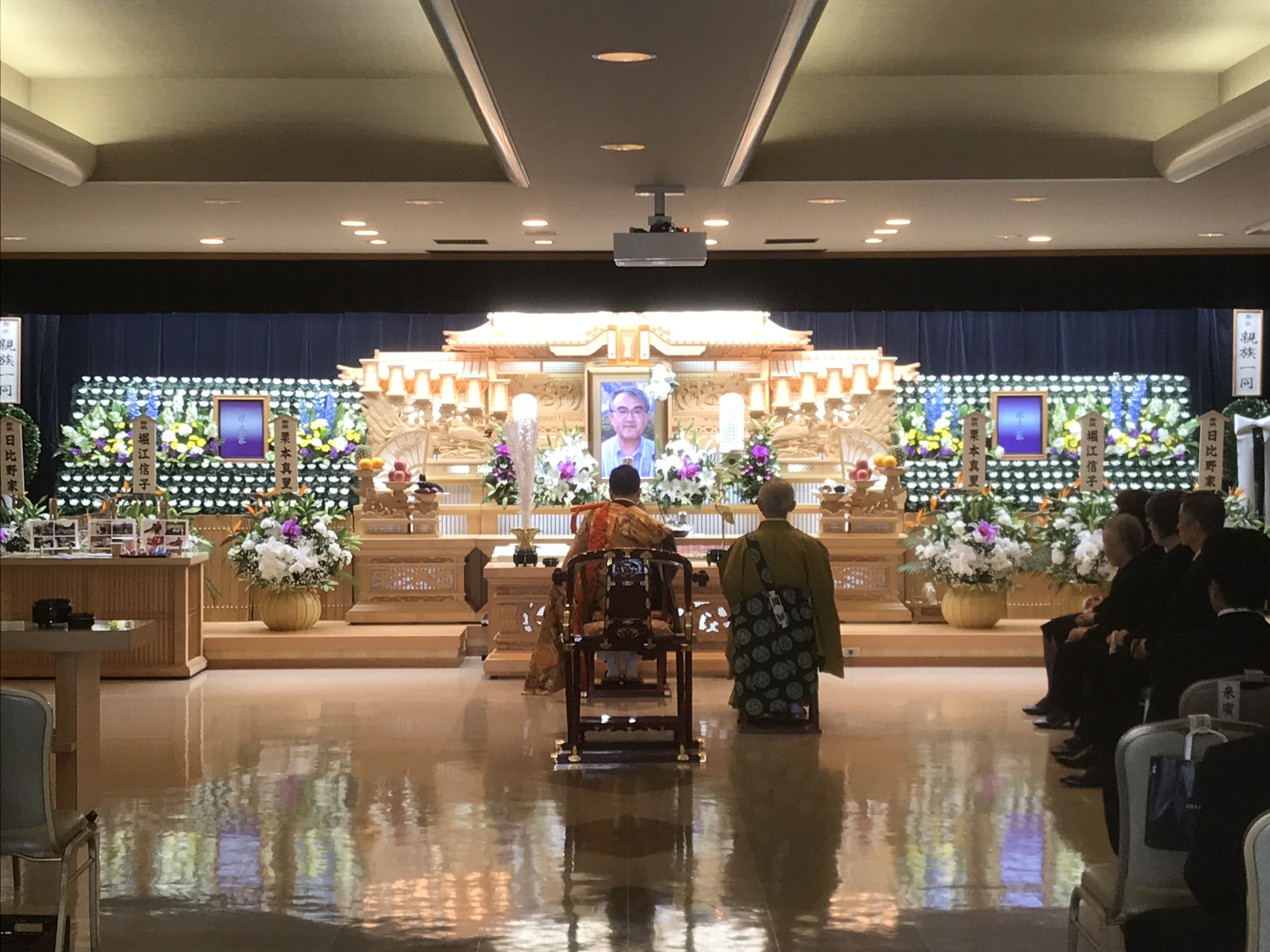 祭壇 お寺様 平安会館