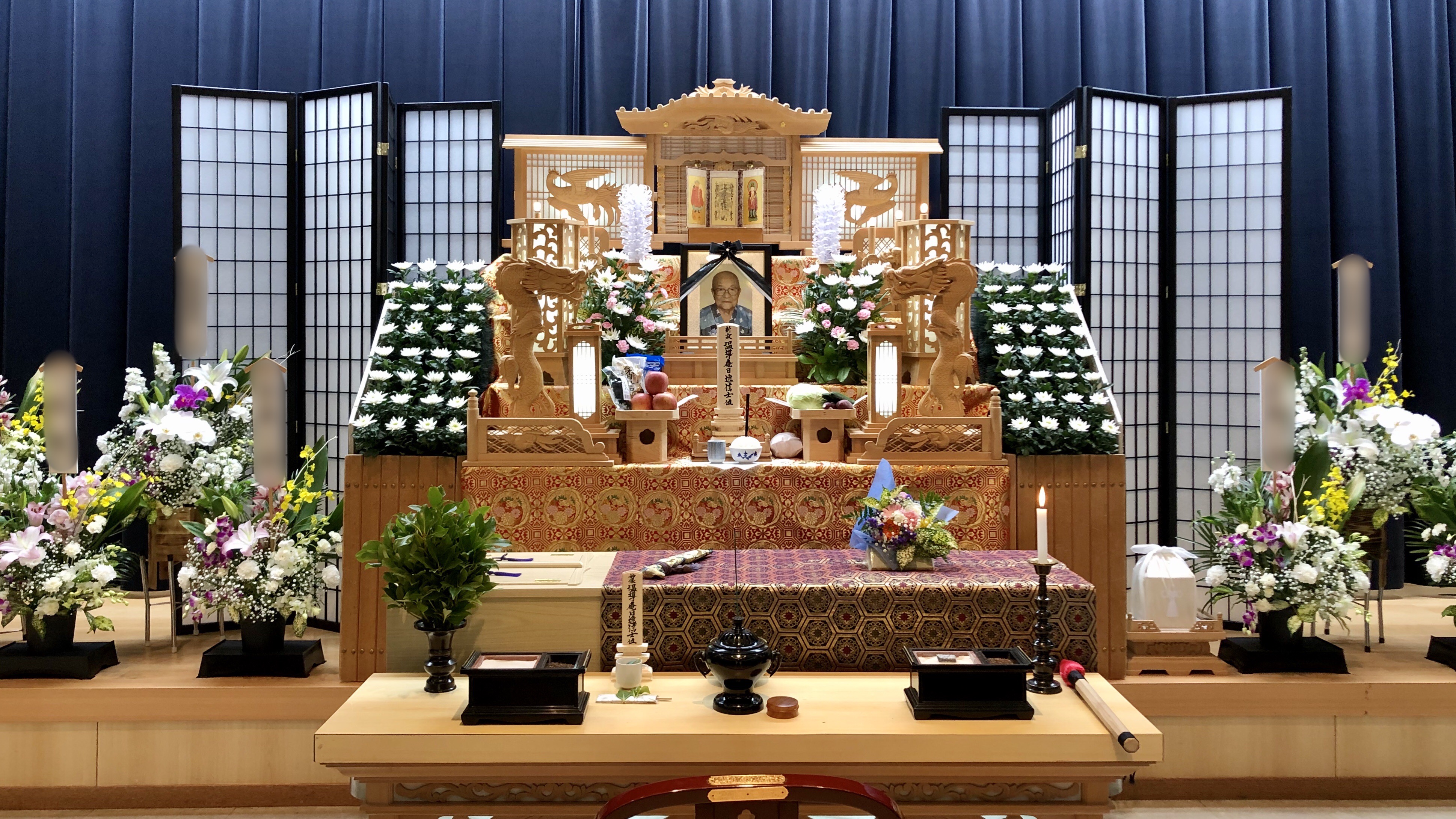 家族葬　平安会館　名古屋斎場　祭壇　全景