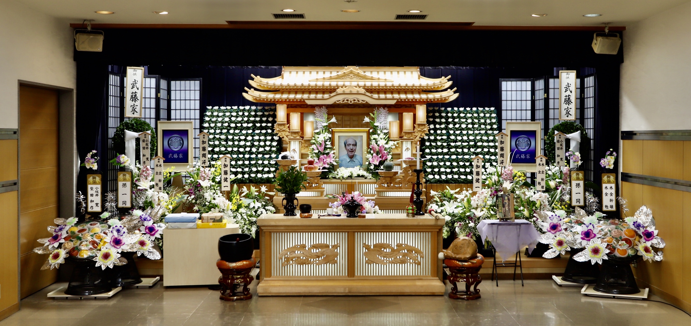 北区　名古屋斎場　祭壇全景