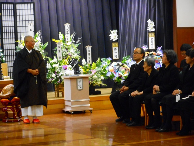 法話　平安会館