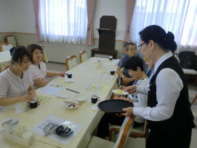 会食室　好評