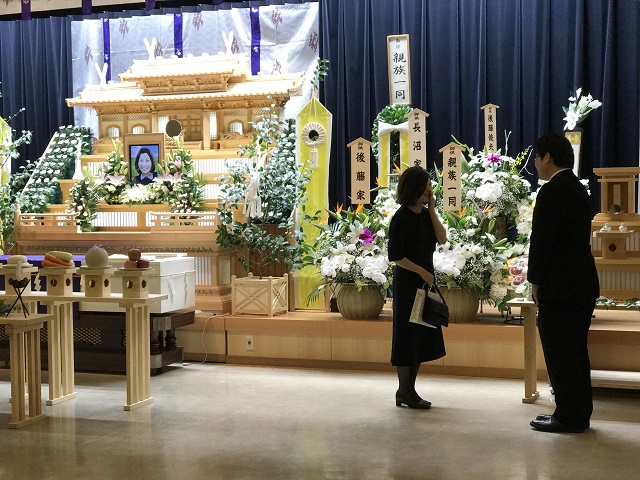 平安会館　家族葬　お顔見せ