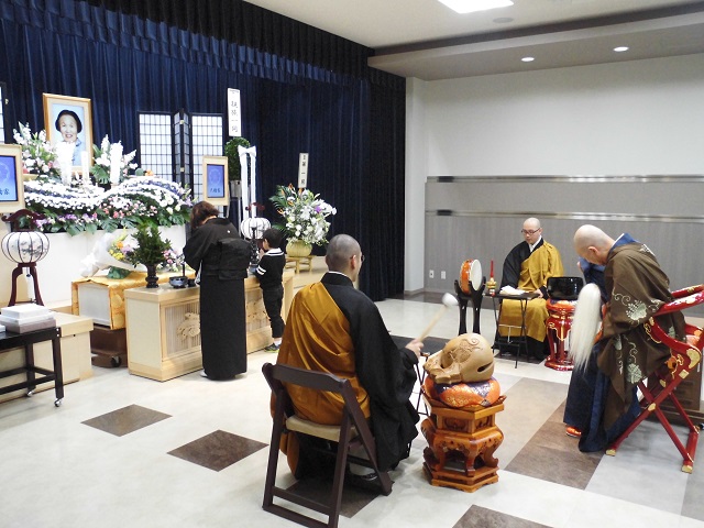 焼香　当日　孫　ひ孫