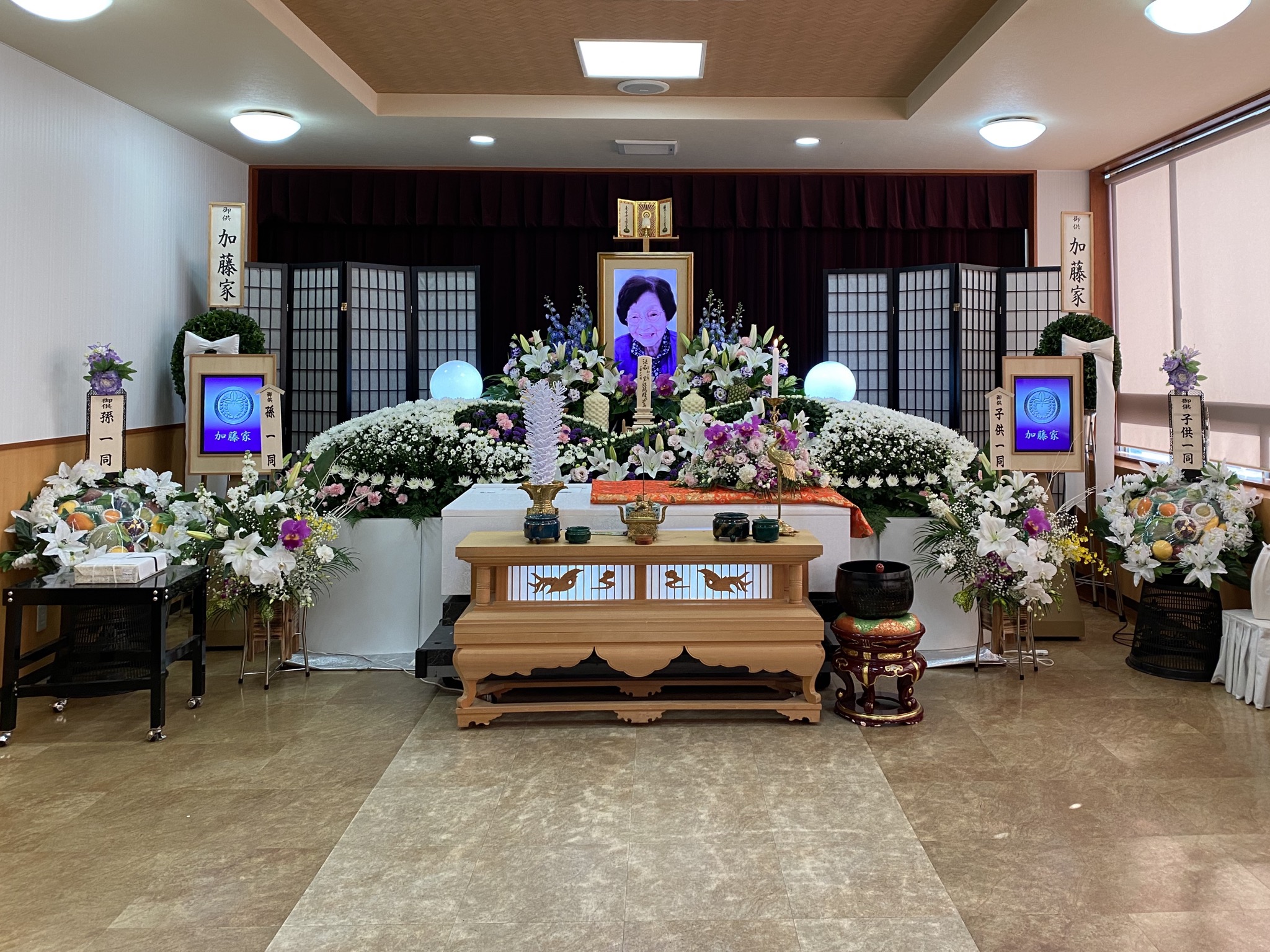 祭壇全景　西区　葬儀　平安会館　浄心斎場