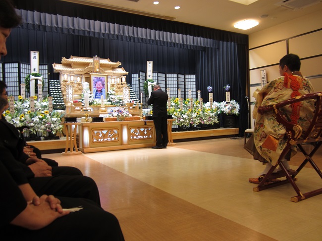 平安会館　星崎斎場　祭壇