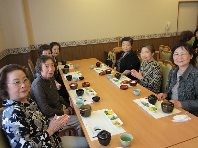 美味しい料理に、箸がとまりません！！