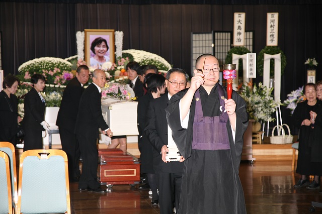 平安会館有松斎場　お別れ