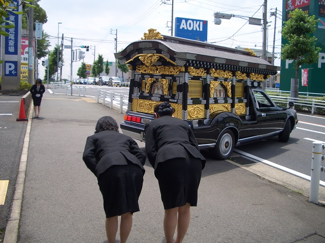 東海荒尾斎場　出棺