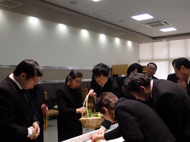 平安会館　お別れ　花手向け