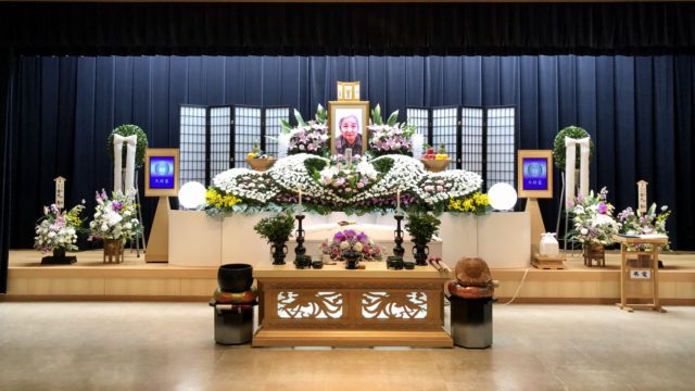 北区平安会館　名古屋斎場　祭壇　全景