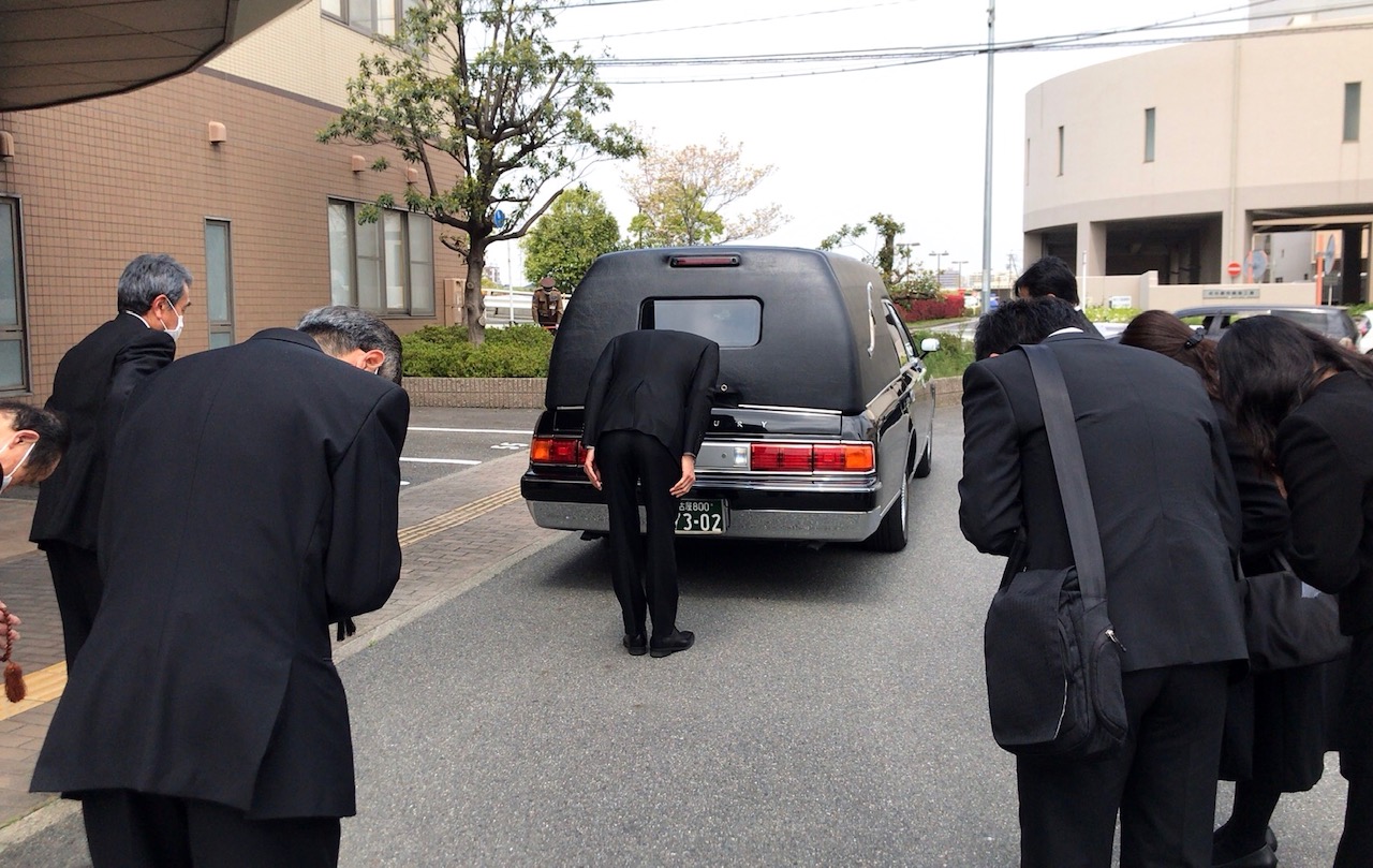 名古屋市緑区　浦里斎場　出棺