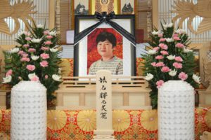 半田市　半田花園梅定ホール　祭壇